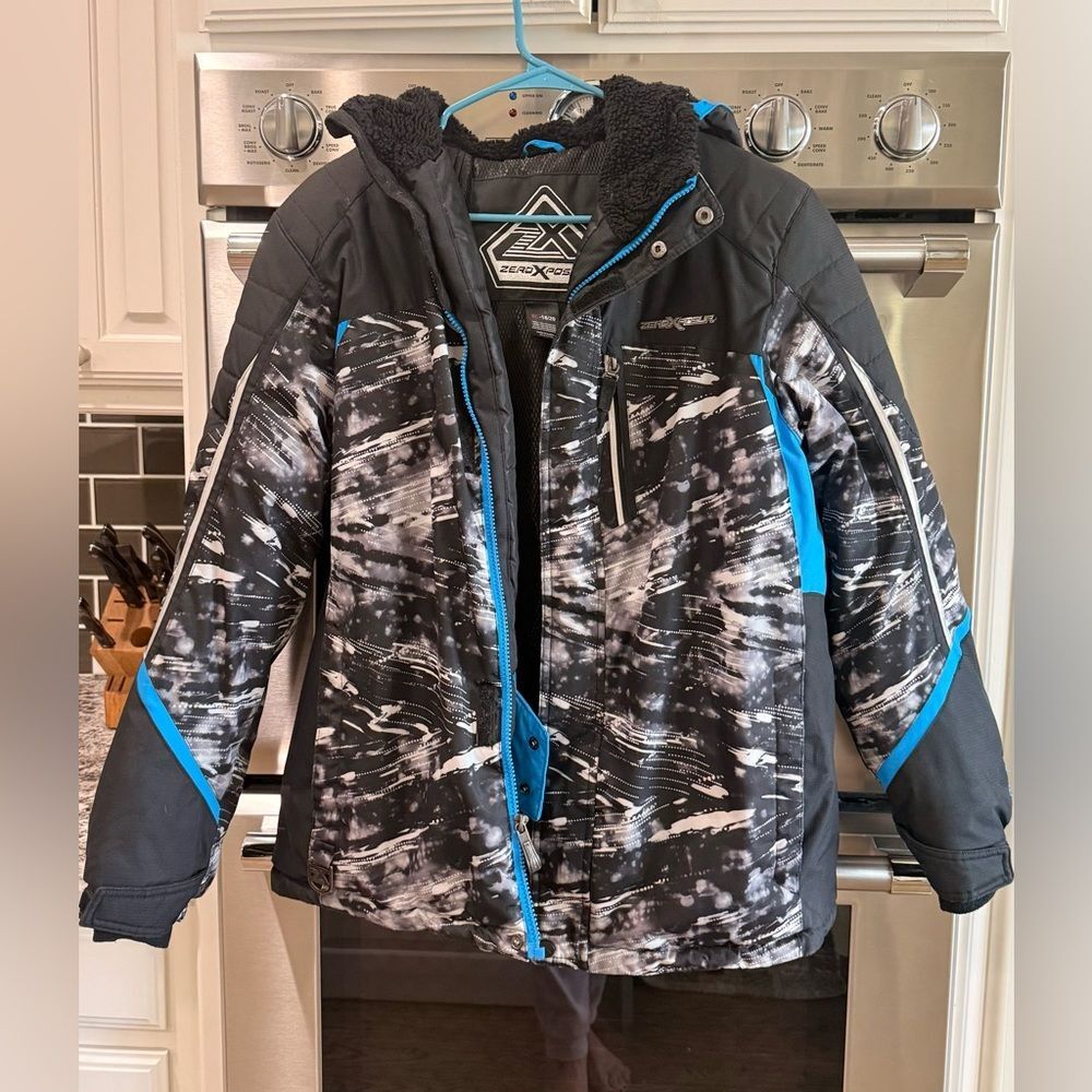 ZeroXposur Black and Blue Kids Puffer Ski Jacket